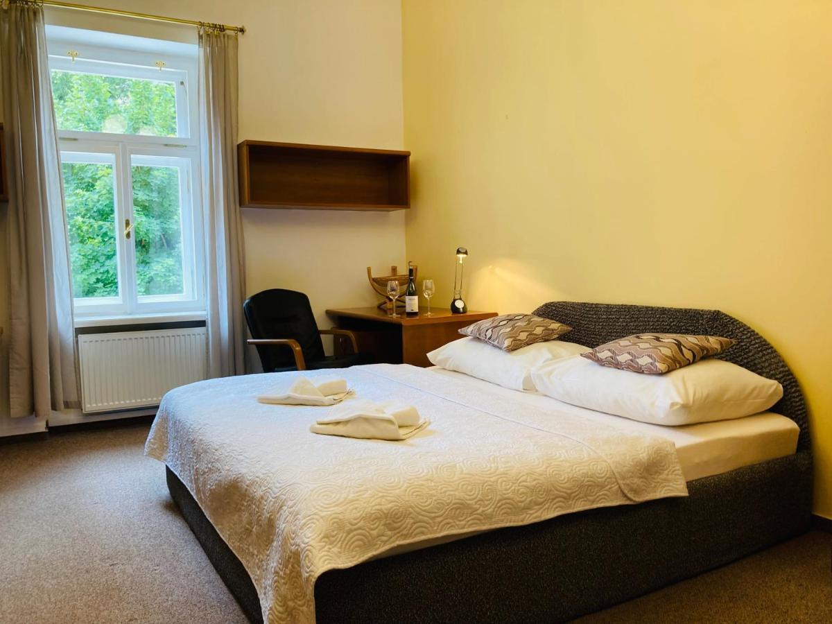 Hotel U Rytire Mělník Esterno foto