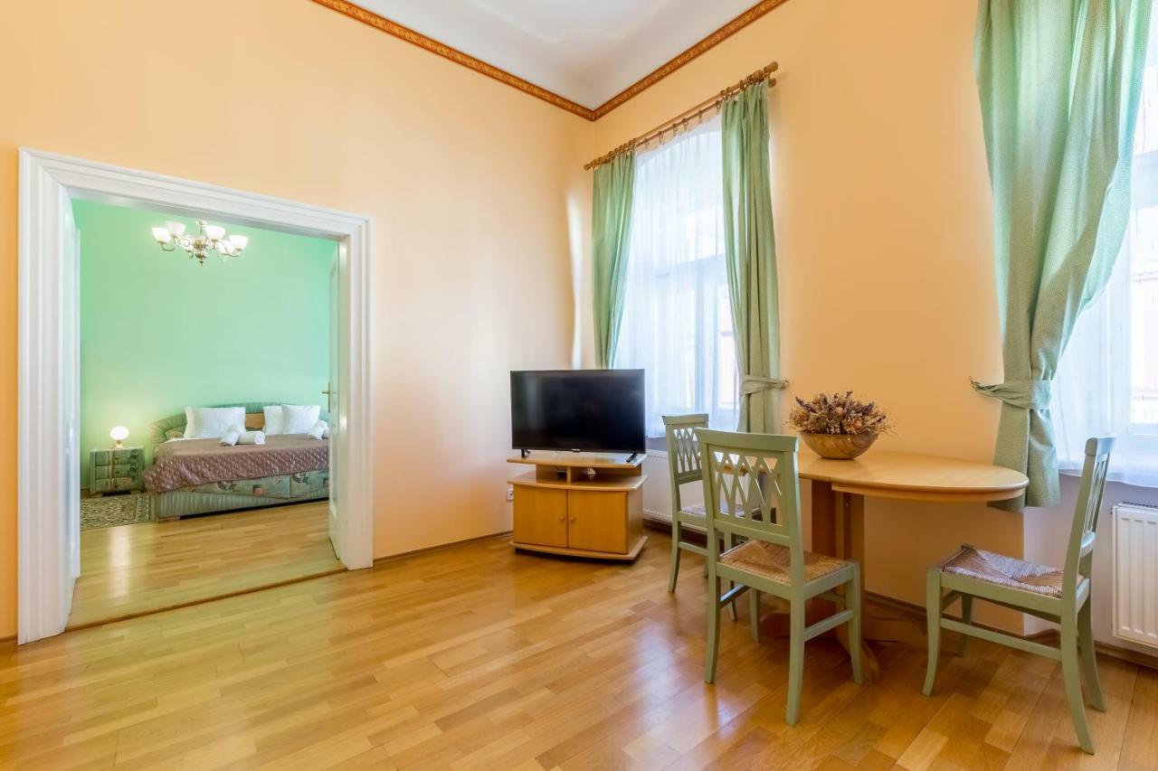 Hotel U Rytire Mělník Esterno foto