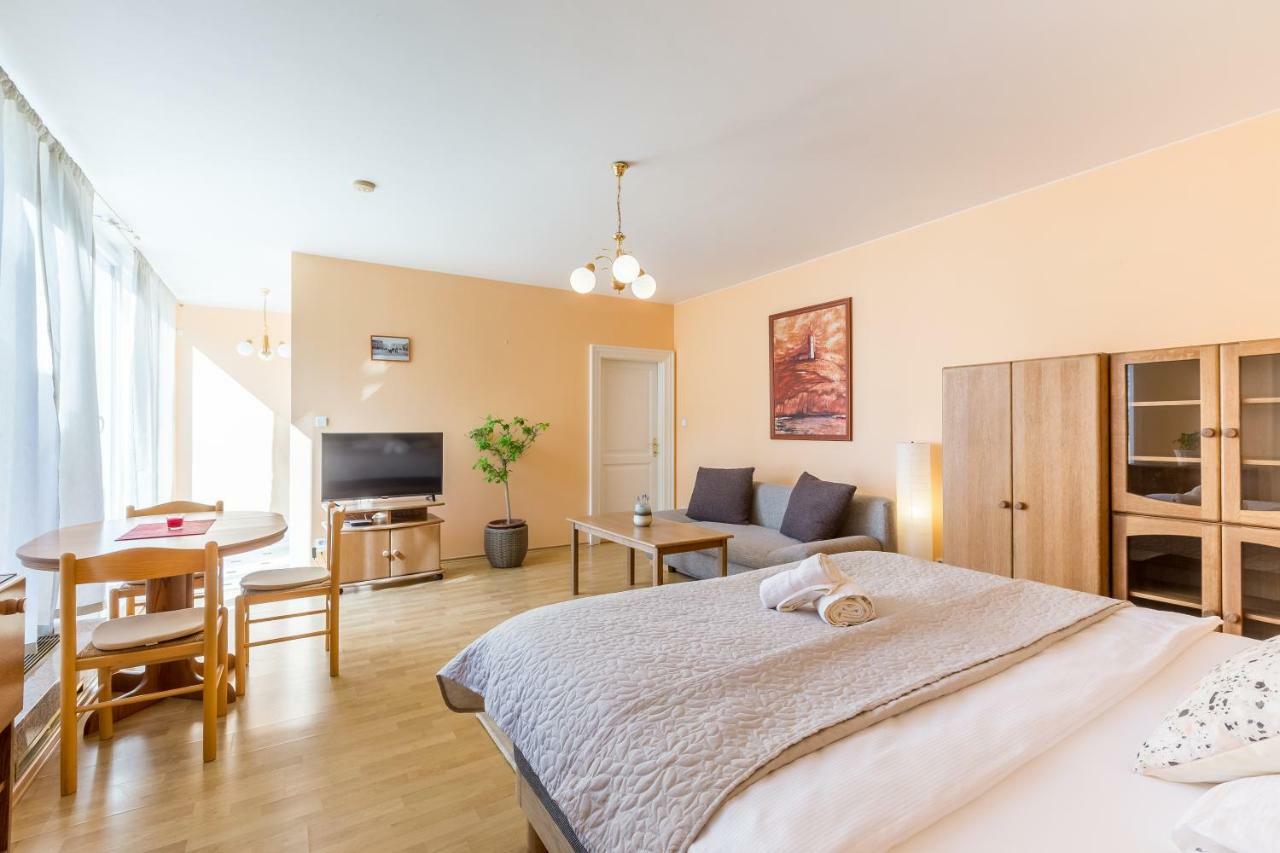 Hotel U Rytire Mělník Esterno foto